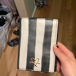 Black and White Passport Case / Holder / Wallet Victoria Secret